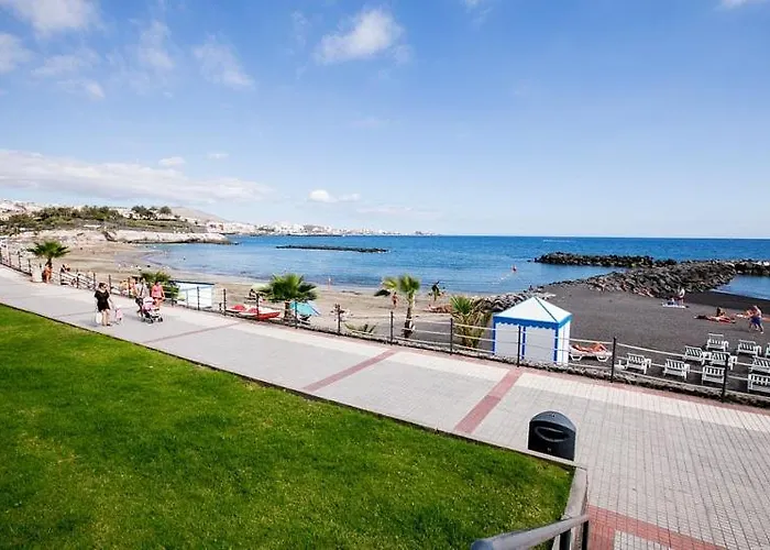 Mango * Costa Adeje (Tenerife)